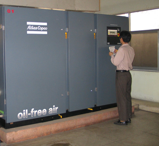 Belgium Atlus ZR-250 oil-free screw air compressor